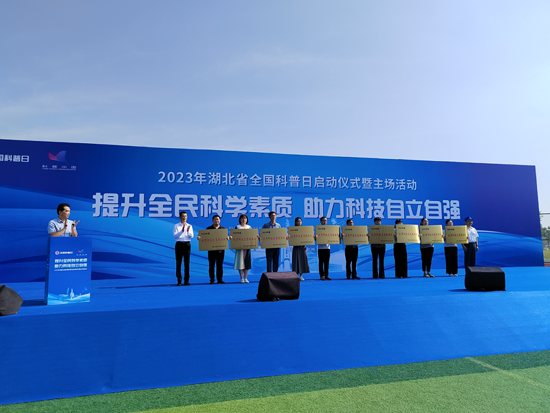 ea2fa152f126e8b453fd4ee5c95550f_副本.png